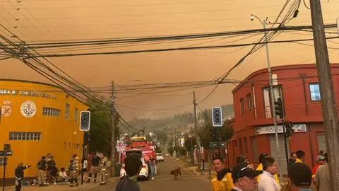 Carabinera sufre graves quemaduras tras intentar ayudar a su familia durante el incendio en Penco