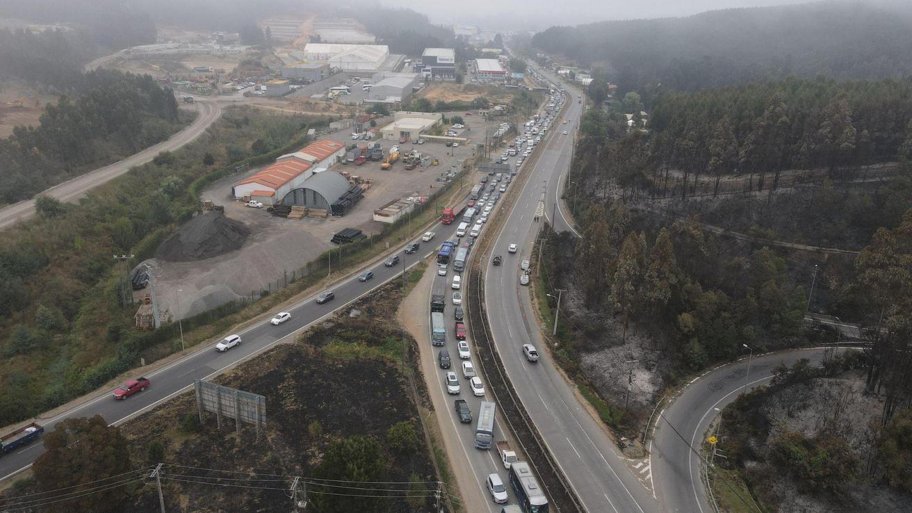 Acceso a Penco, Lirquén y Punta de Parra está siendo controlado: Vehículos particulares deben desviarse por Rafael para ir a Tomé