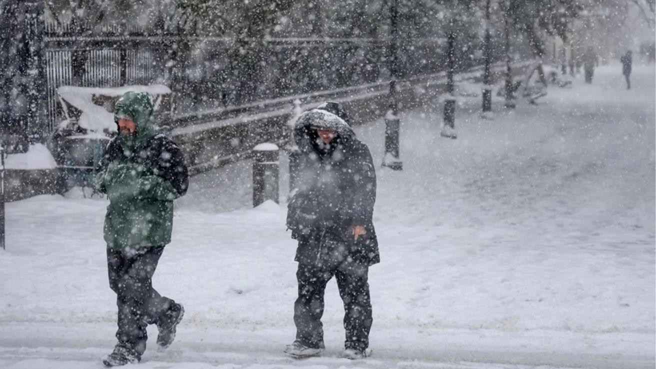 Estados Unidos se prepara para una de las peores tormentas invernales en 40 años