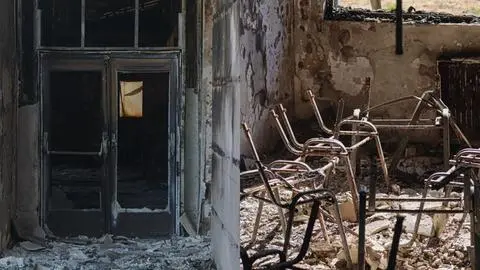 Gobierno confirma ayudas a estudiantes afectados por incendios forestales en el Biobío