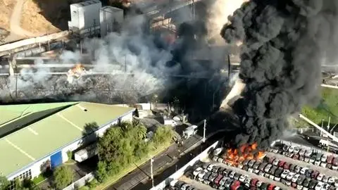 Explosión y posterior incendio deja un accidente de tránsito en Renca