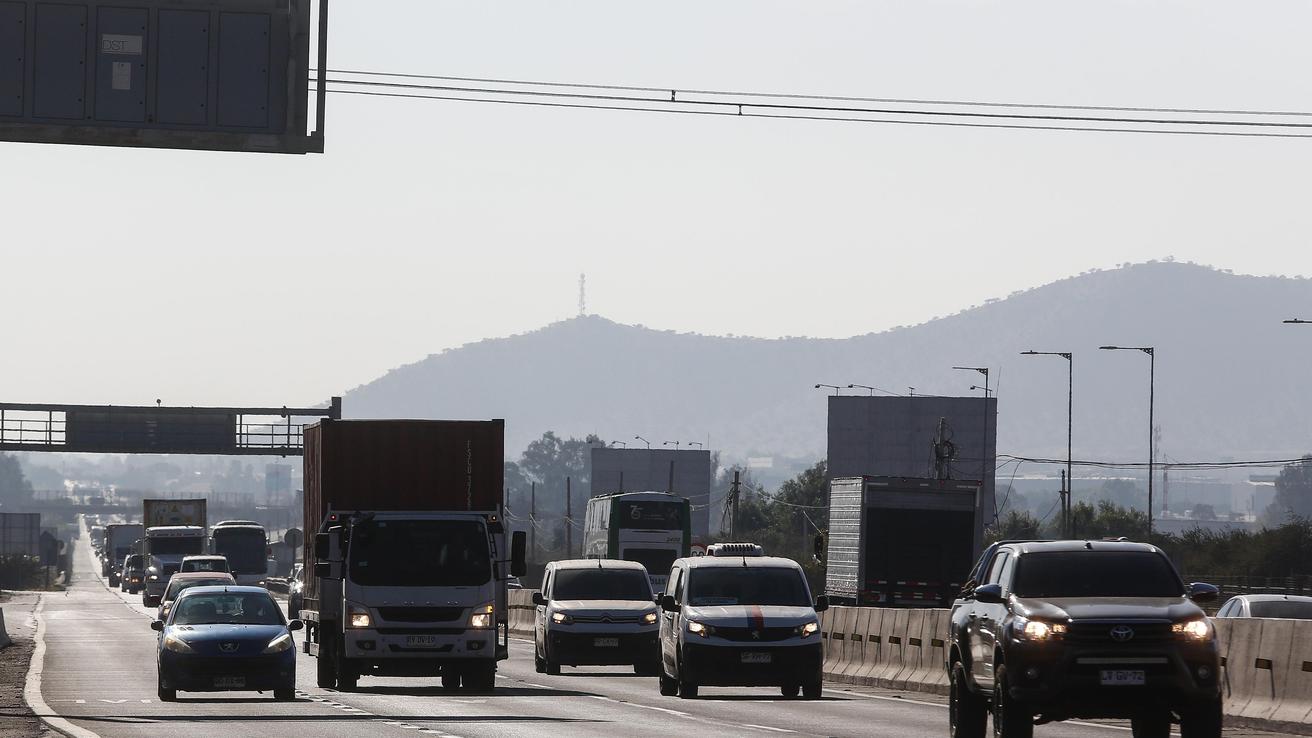 Próximo Gobierno debería litigar con empresa china que demanda millonaria suma por inconvenientes aledaños a la construcción de tramo Talca-Chillán en Ruta 5