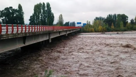 Tragedia en paseo familiar: Una mujer y dos menores desaparecidos en río Tinguiririca