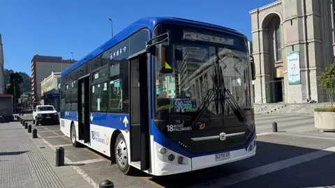 Línea de micros pide recorrido “expreso” a raíz de los tacos en Concepción