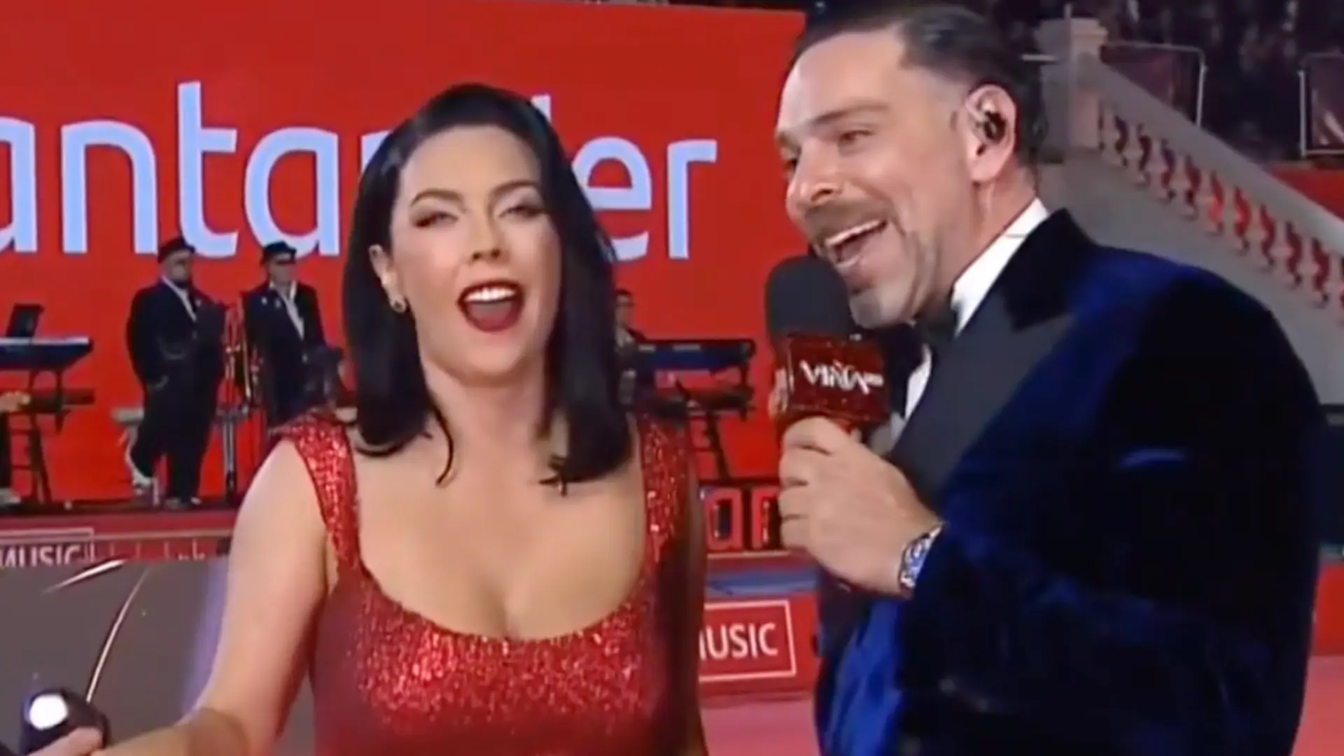 “Me encanta, el decorado”: Daniela Aránguiz recibió las pifias del público en la Gala de Viña