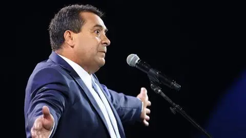 Dino Gordillo habló tras ser acusado de besar a menor de edad: Fue bajado de evento tras polémica