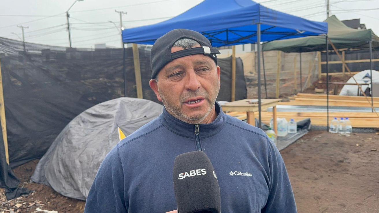 “El agua se nos metió por debajo de la carpa, se mojó todo”: Las declaraciones de los afectados por las lluvias en Punta de Parra