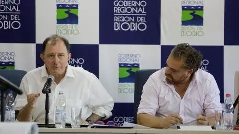 Gore Biobío reúne a autoridades actuales y futuras del Minvu para abordar la reconstrucción