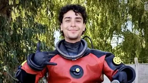 Familia de joven buzo succionado por ducto en Tomé ingresa acciones legales contra “todos quienes resulten responsables”