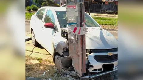 Postes chocados alcanzan nuevo récord en 2025: más de 10 accidentes al día