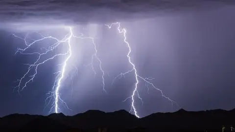 Baja segregada dejará tormentas eléctricas en el Biobío para acompañar las altas temperaturas