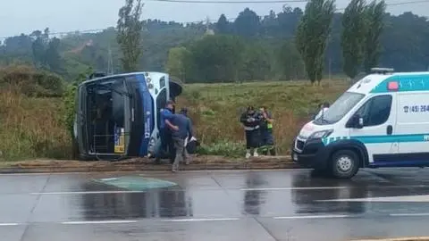 Formalizan por cuasidelito de homicidio a chofer de micro Sotrapel que protagonizó fatal volcamiento en Talcahuano