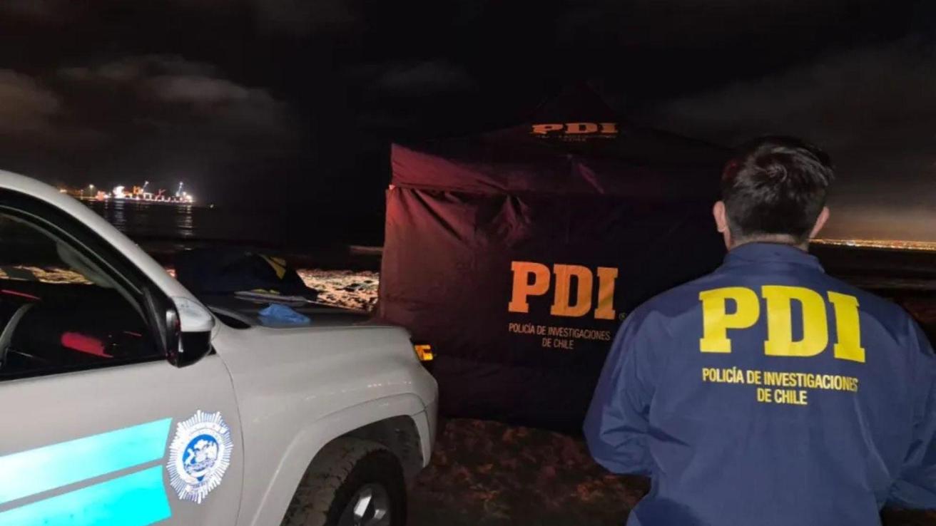 Fue hallado sin vida tendido en la arena: Encuentra el cuerpo de un hombre de 51 años en concurrida playa de Coquimbo