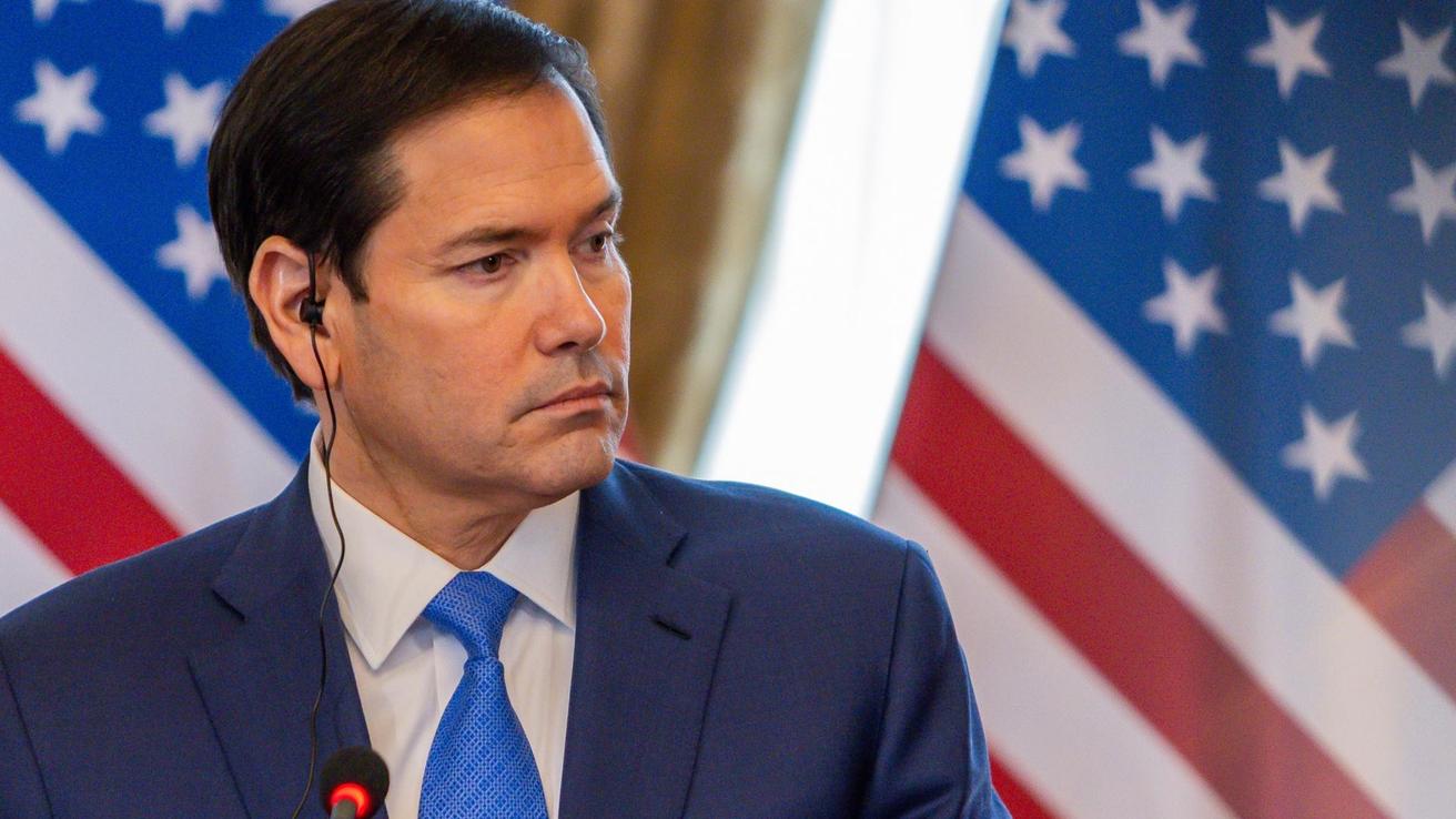 Estados Unidos restringe las visas de tres funcionarios del Gobierno de Chile por “comprometer” la “seguridad regional”