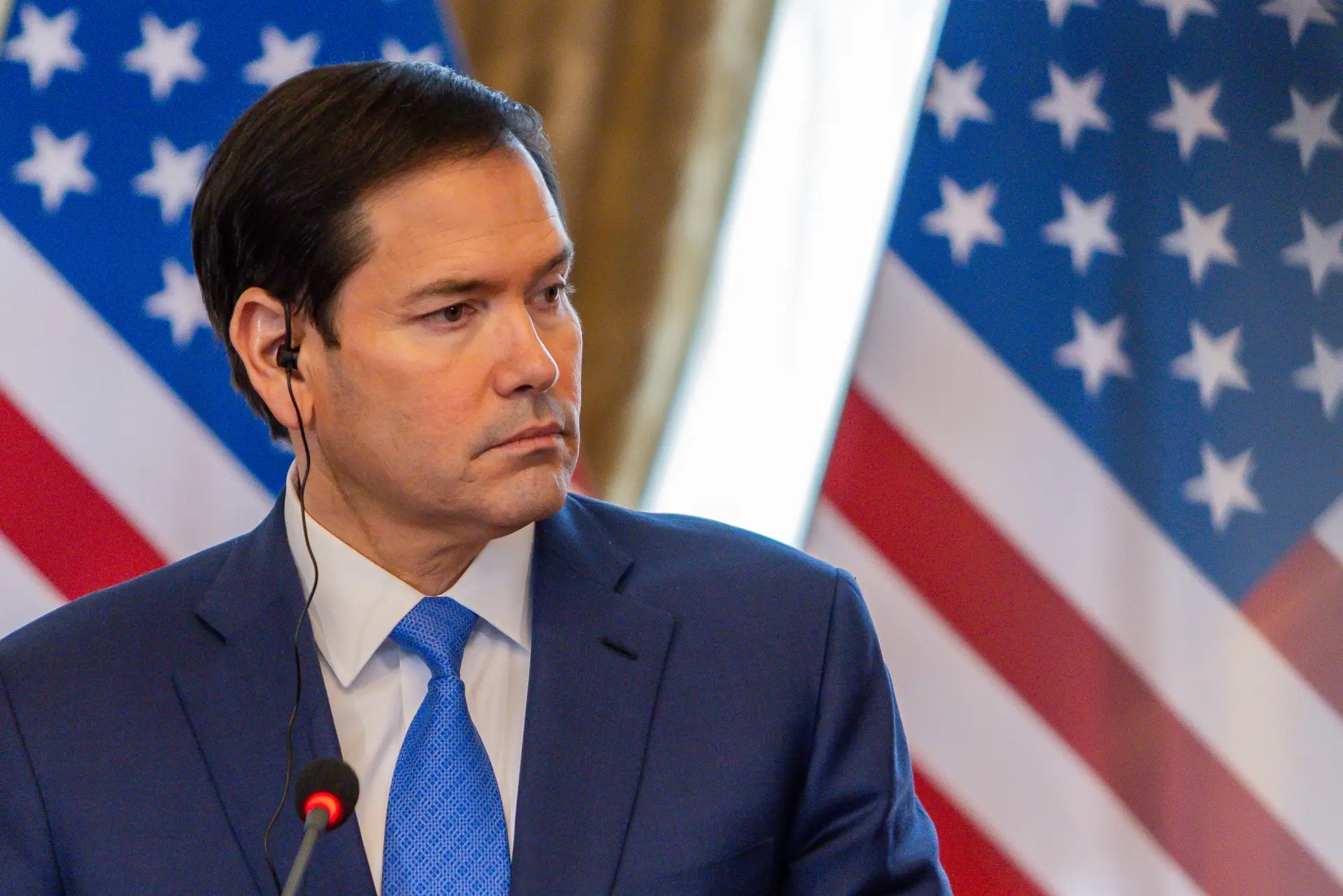 Estados Unidos restringe las visas de tres funcionarios del Gobierno de Chile por “comprometer” la “seguridad regional”