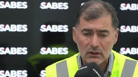 Tomé confirma inicio de instalación de primeras viviendas definitivas tras incendios forestales