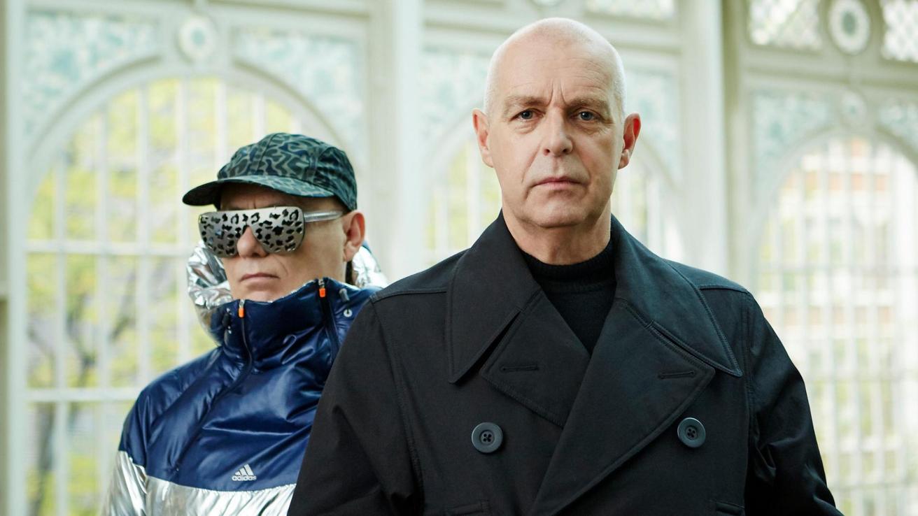 Acompañados por una gaviota: Pet Shop Boys ya está en Chile preparando su presentación en el Festival de Viña 2026