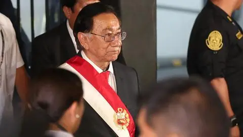 Congreso elige al polémico candidato José María Balcázar como nuevo presidente del Perú