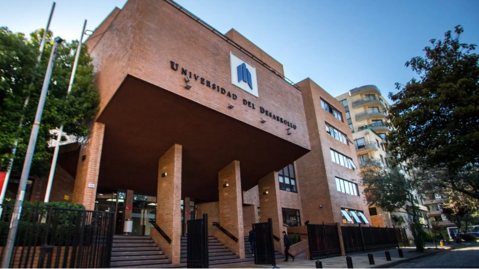 Corte de Concepción ordena a UDD anular semestre y devolver aranceles tras exigir “consentimiento informado” a estudiante con TEA