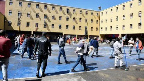 Cárceles con mayor sobrepoblación en Chile: director de Gendarmería advierte que necesitan “crecer en al menos mil funcionarios”