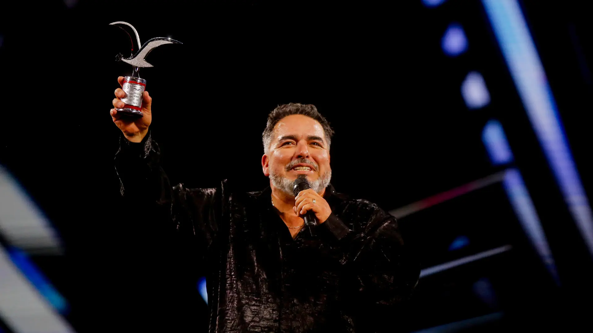 “Segundo día fome” y “que vuelvan los chistes de peos”: Rodrigo Villegas se llevó las dos gaviotas pese a debate en redes
