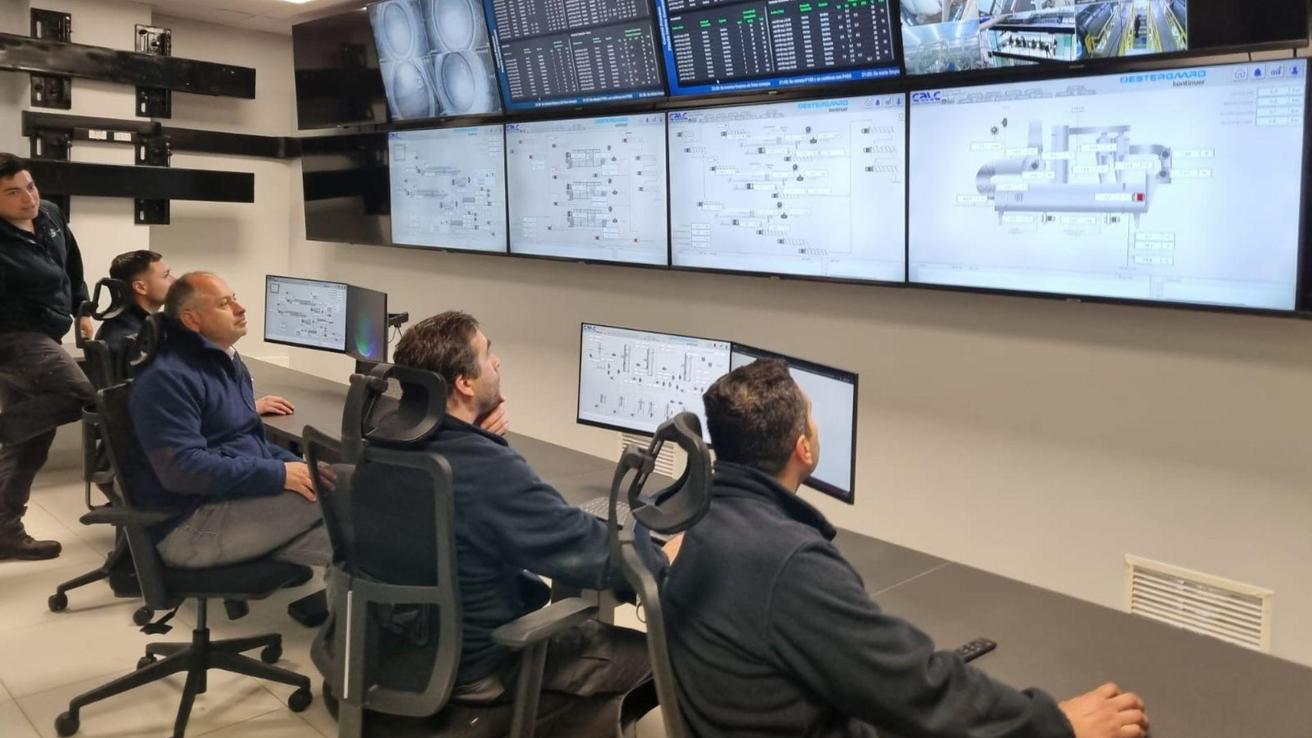 Camanchaca apuesta por la innovación y avanza con segunda fase de modernización de su planta en Coronel a estándar europeo