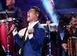 Américo se emocionó cantando Traicionera y se encrespó con las mujeres: “¿Porqué se empoderaron?”