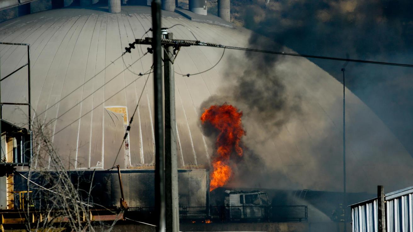 Suben a 4 las víctimas fatales por explosión e incendio en Renca