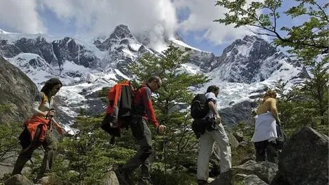 Récord de expulsiones en parques de la Patagonia: israelíes encabezan la lista y les siguen los chilenos