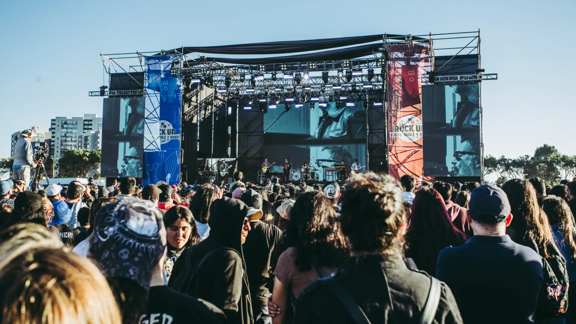 Más de seis mil asistentes participan en Rock Up para apoyar la reconstrucción en Ñuble y Biobío