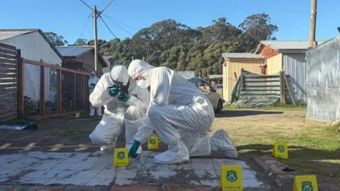 En sólo 15 minutos logran atrapar a sujetos que balearon a una persona en calle de Talcahuano