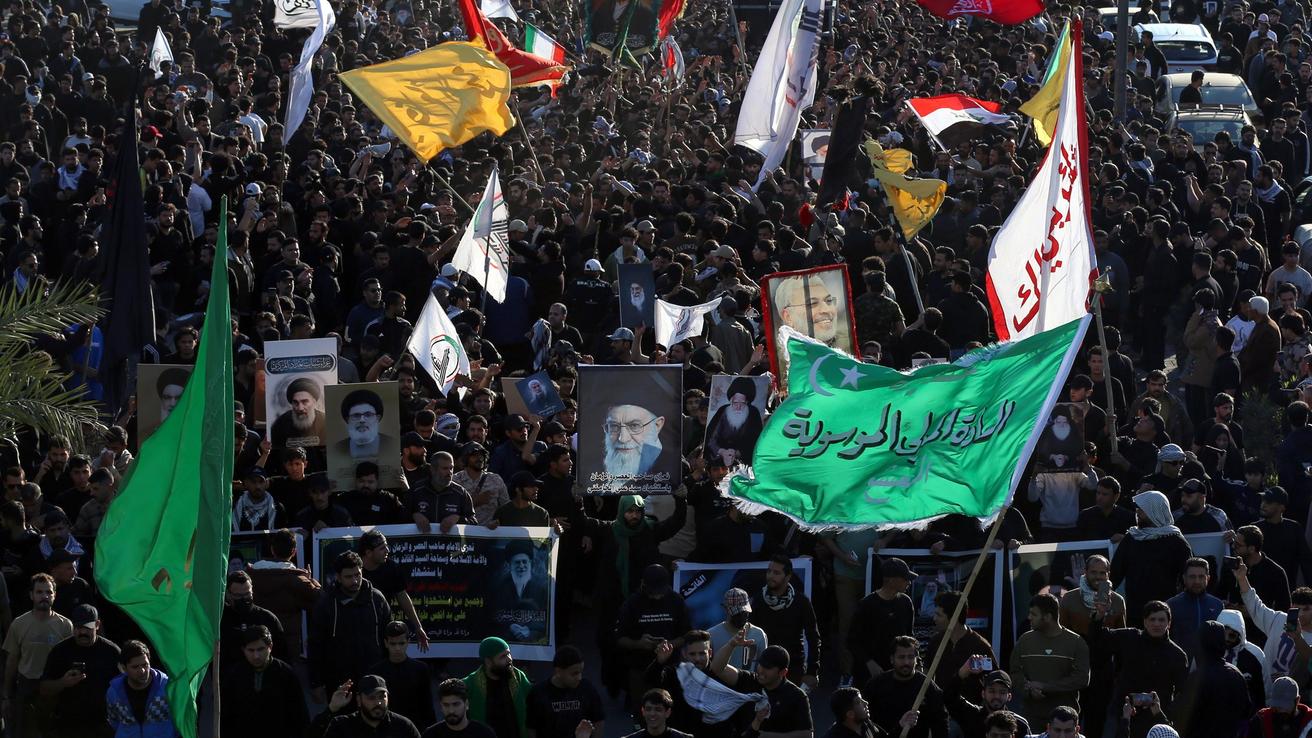 Analistas de Concepción se refieren a cómo se podría desarrollar el conflicto entre Medio Oriente y Estados Unidos