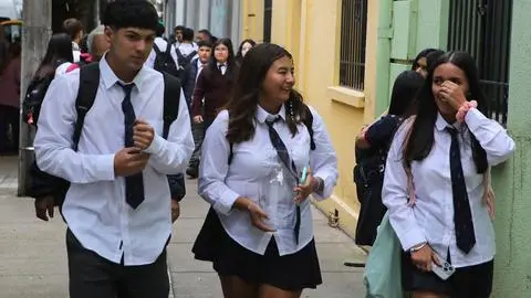 Educación anuncia proyecto para modificar el sistema de admisión escolar en Chile e introducir criterios de rendimiento académico