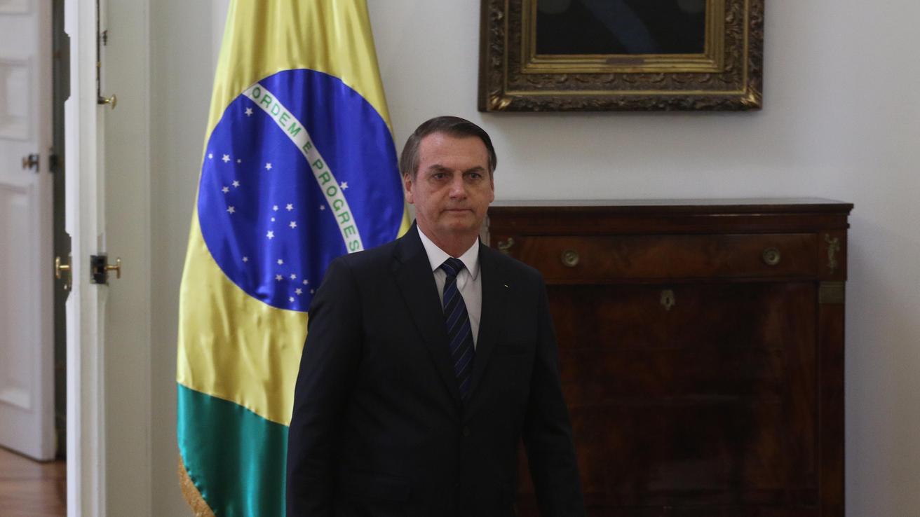 Expresidente de Brasil, Jair Bolsonaro, es ingresado de urgencia al hospital