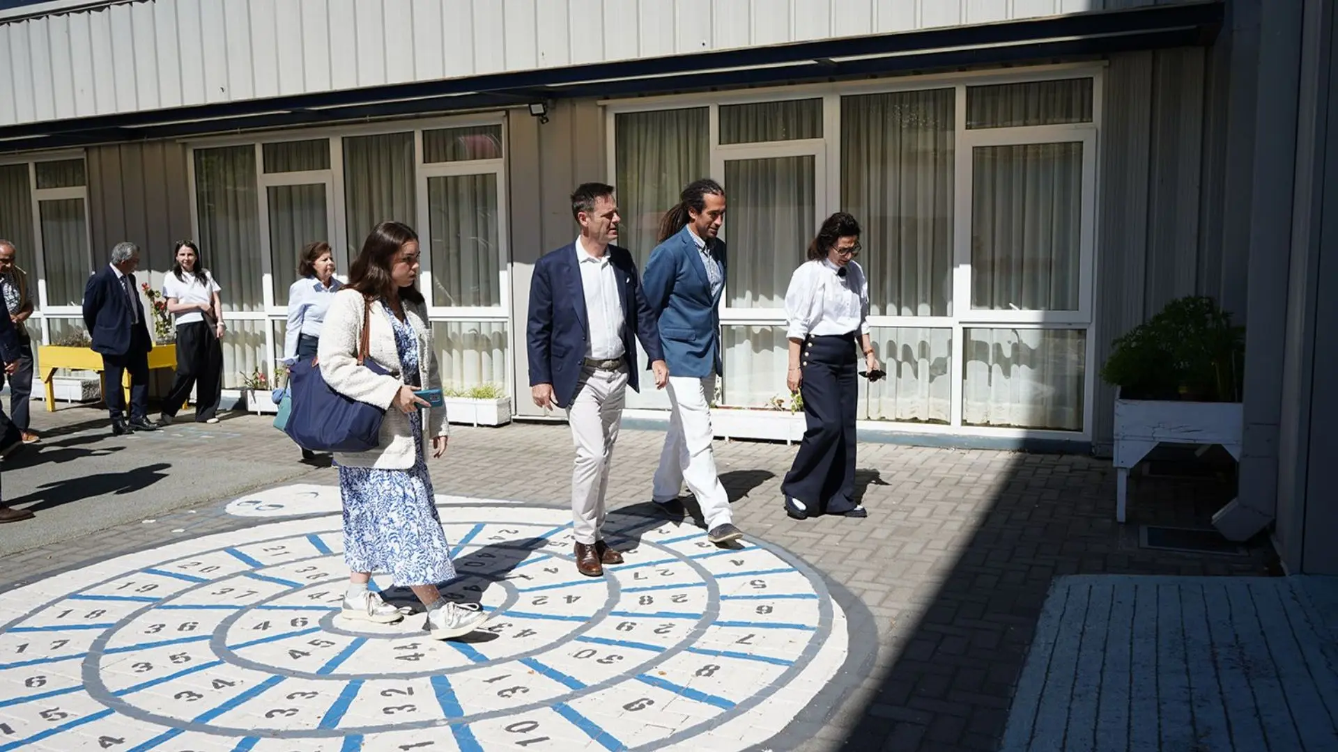 Lycée Charles de Gaulle de Concepción refuerza vínculo con Francia tras visita de diputado Benoît Larrouquis