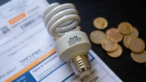 SEC posterga el alza en las cuentas de luz hasta julio de 2026