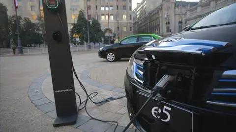 Autos eléctricos: ¿Una alternativa ante el alza histórica de combustibles?