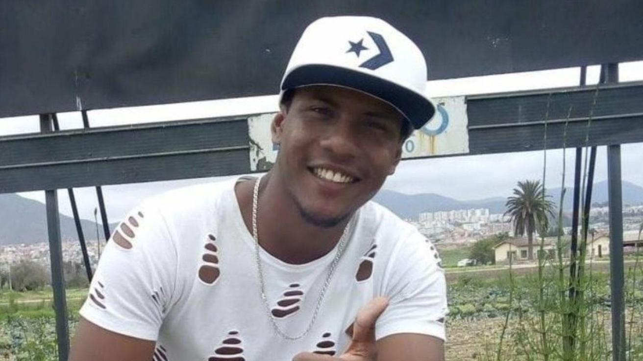 Kast anunció que hará uso de indultos a funcionarios condenados en el estallido social: Primer caso apuntaría a capitán que dio muerte a Romario Veloz