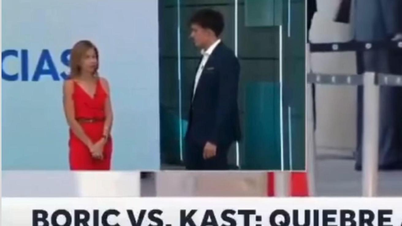 Incómodo “silencio en vivo” causa frase de Roberto Cox en pleno noticiero: Rostro de su colega no pasó desapercibido
