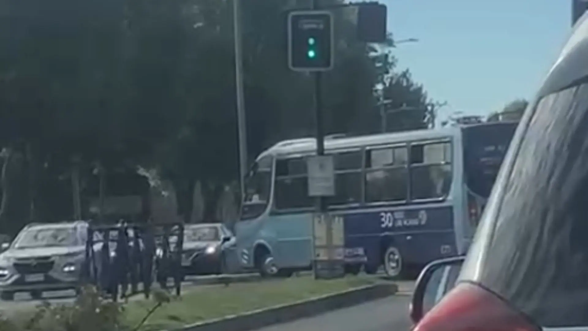 Denuncian peligrosas e irresponsables maniobras en Cruce Los Cóndores de Talcahuano: Anhelan reapertura del otro acceso a Denavi Sur