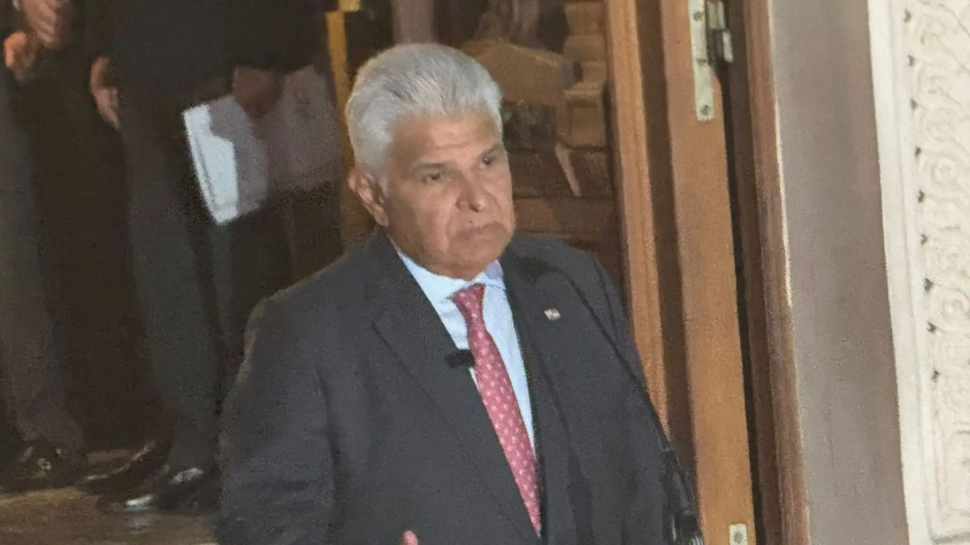 Presidente de Panamá propone Comisión Binacional con Chile para potenciar transporte marítimo y portuario