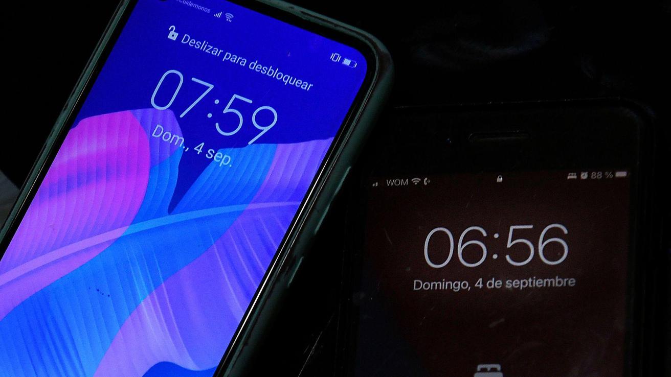 Cambio de hora: Los 3 husos horarios que ocupará Chile desde este sábado