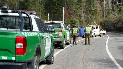 Mujer de 64 años fallece y cinco personas resultan heridas tras grave accidente vehicular en Cobquecura