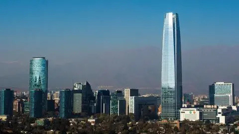 PIB de Chile crece más de lo esperado en 2025 y alcanza el 2,5%: inversión registró un alza de 8,9%