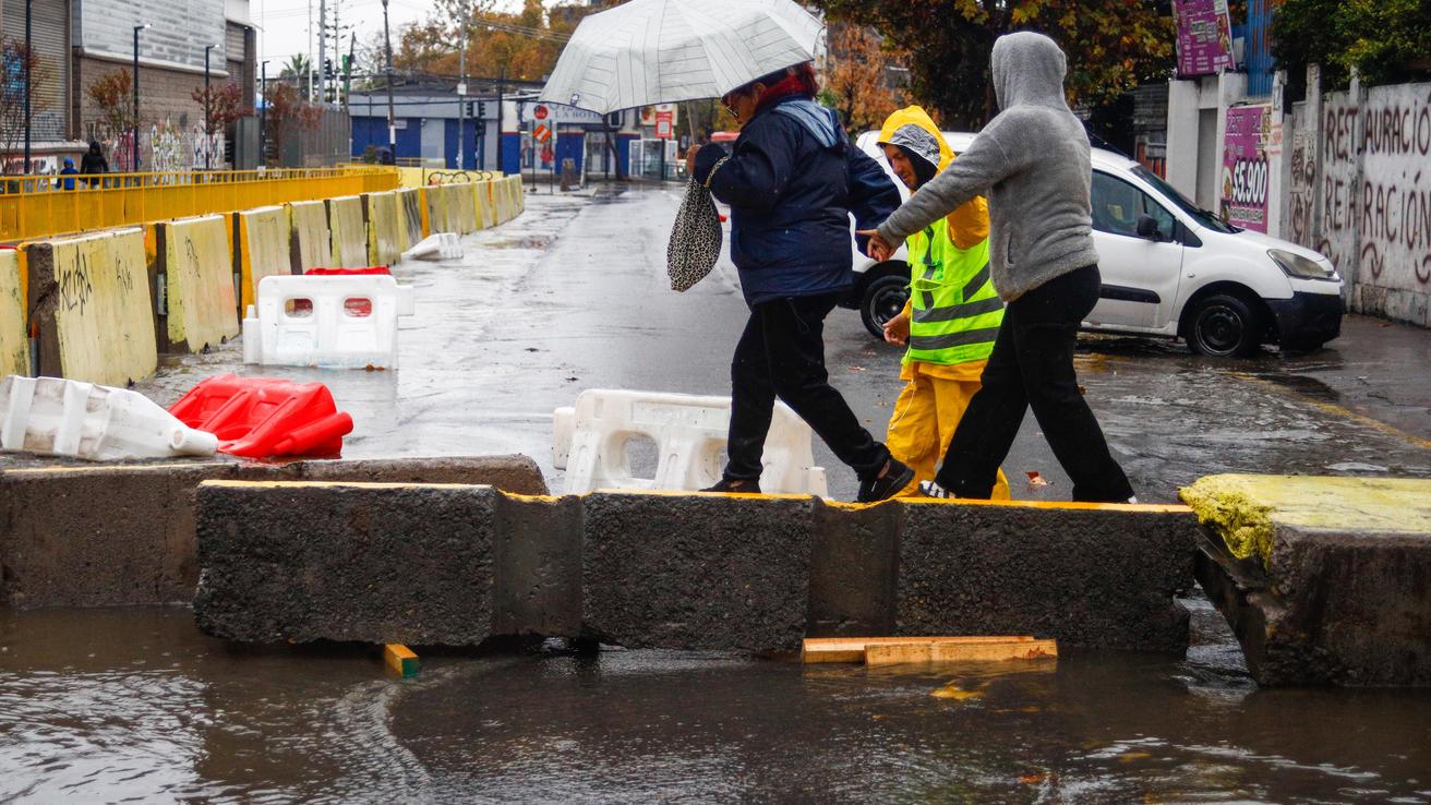 Alerta preventiva: Senapred advierte que podrían caer 65 milímetros de agua en Biobío en los próximos días