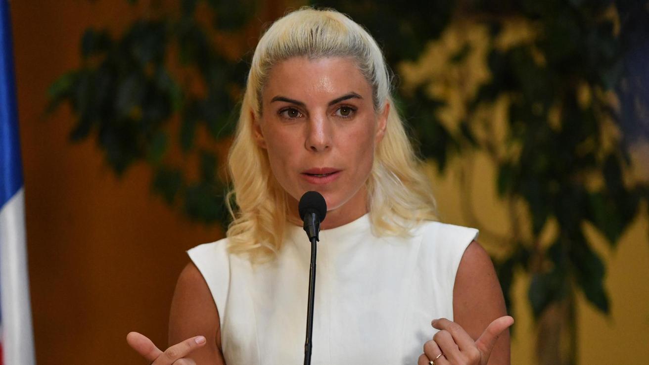 Mejor Niñez negó a Maite Orsini ser familia de acogida: Habría regalado un vaper de marihuana a adolescente