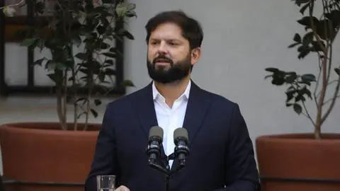 Presidente Boric llama al Senado a “no retroceder” en DD.HH tras aprobación de proyecto que conmuta penas de reos