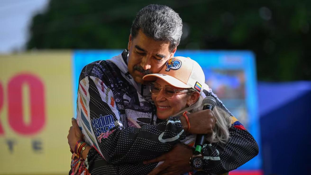 “Abramos paso al perdón”: Nicolás Maduro y su esposa difunden mensajes religiosos desde la cárcel
