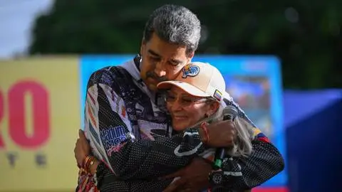“Abramos paso al perdón”: Nicolás Maduro y su esposa difunden mensajes religiosos desde la cárcel