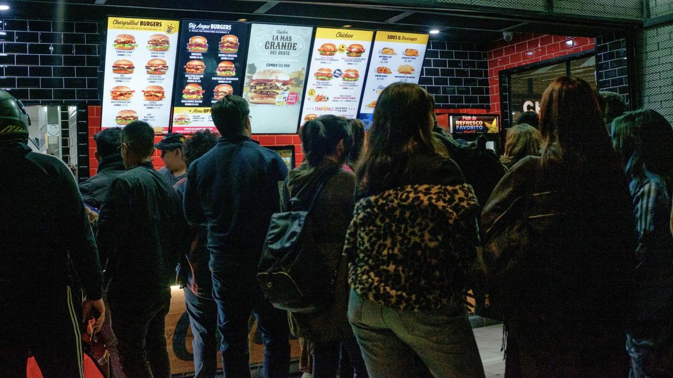 Ventas de comida rápida al alza: Revelan fuerte crecimiento del sector